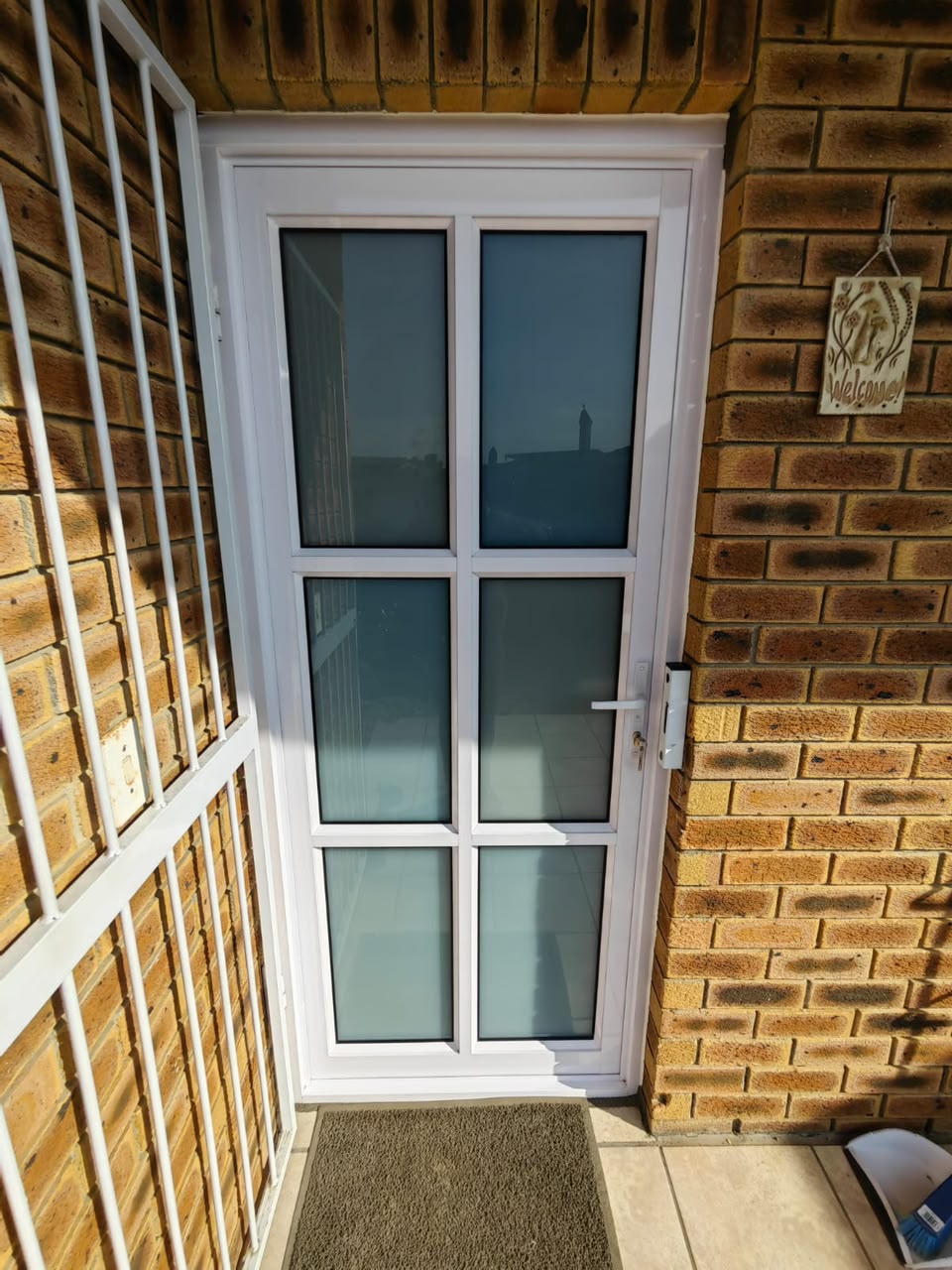White Cottage-Style Aluminium Door